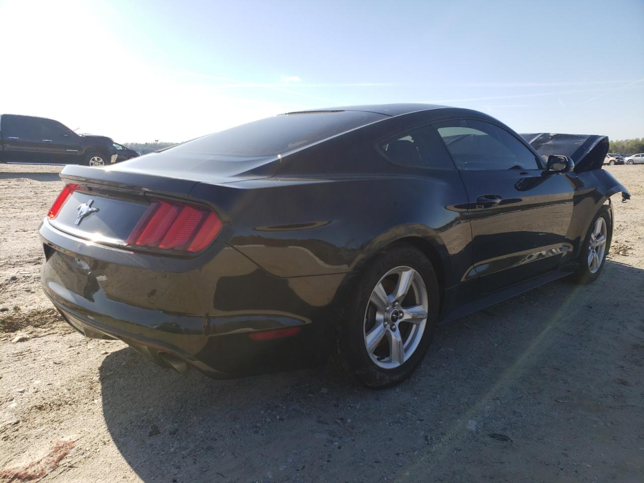 Photo 4 from auction – 2017 FORD MUSTANG with VIN 1FA6P8AM6H5224383