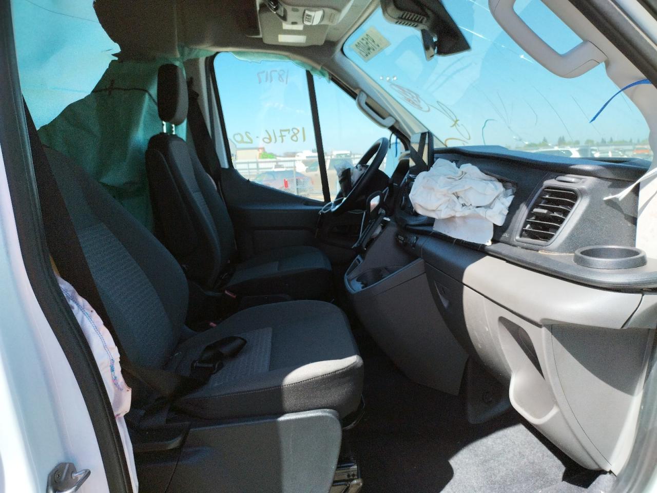 Photo 5 from auction – 2020 FORD TRANSIT T- with VIN 1FBAX2CG8LKA40165