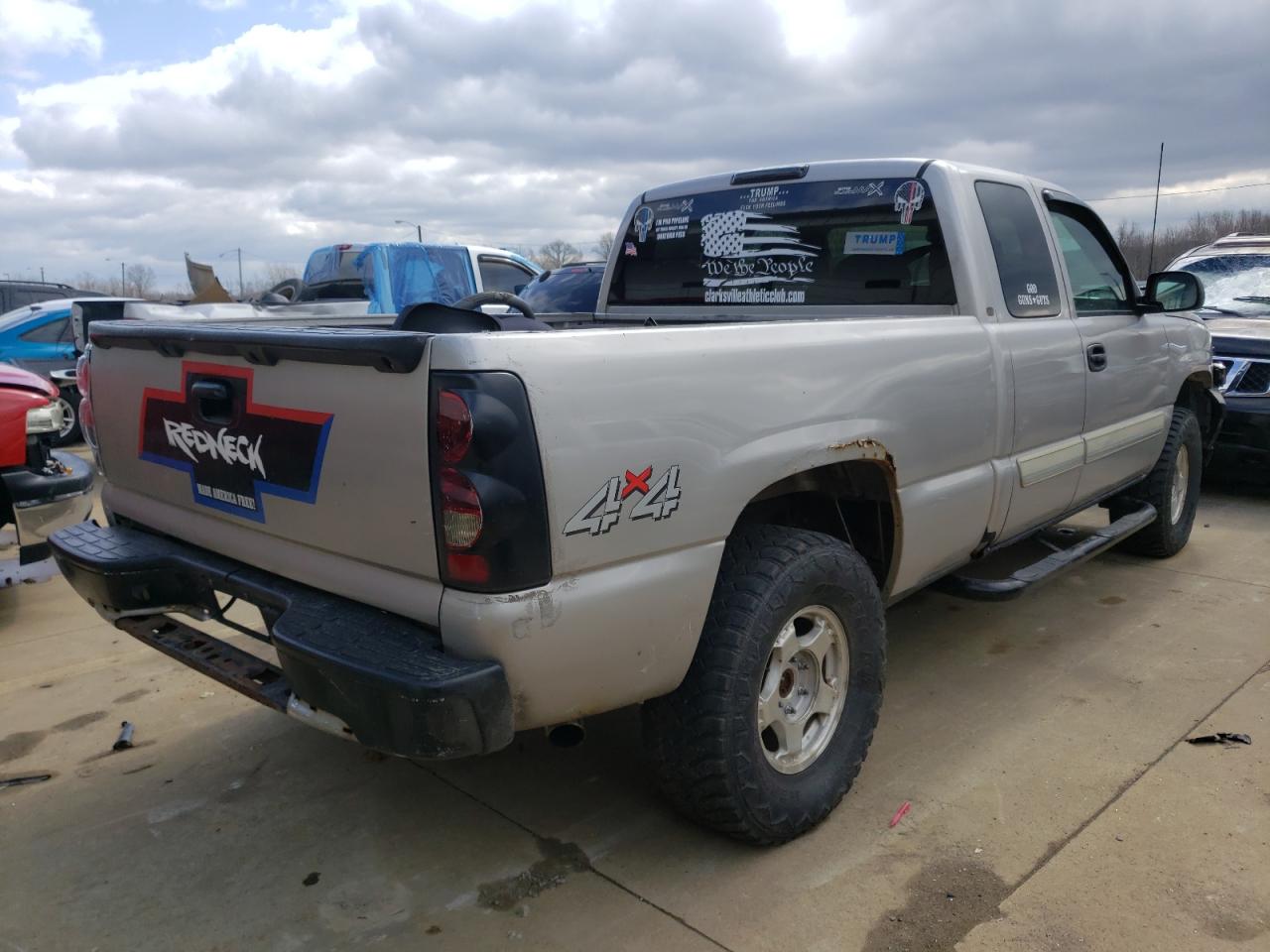 Фото 4 с аукциона – 2004 CHEVROLET SILVERADO с VIN 2GCEK19V041164346
