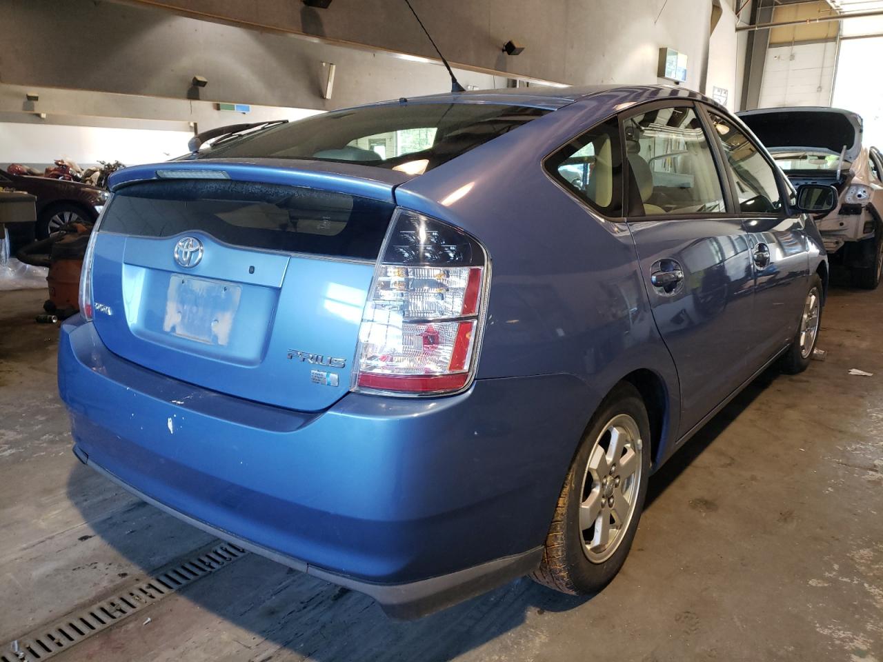 Photo 4 from auction – 2005 TOYOTA PRIUS with VIN JTDKB20U853074872