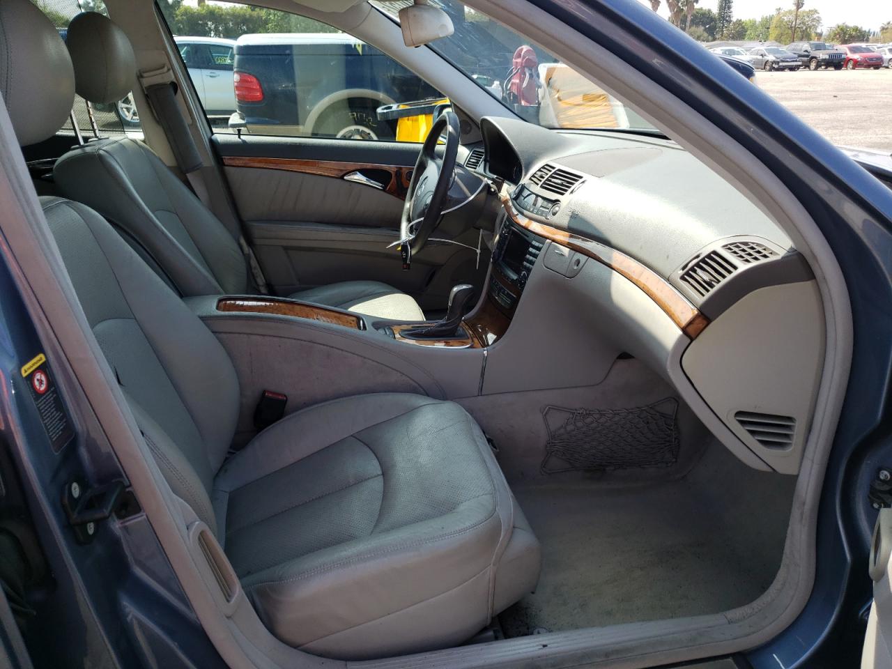 Photo 5 from auction – 2005 MERCEDES-BENZ E 500 with VIN WDBUF70J95A706398