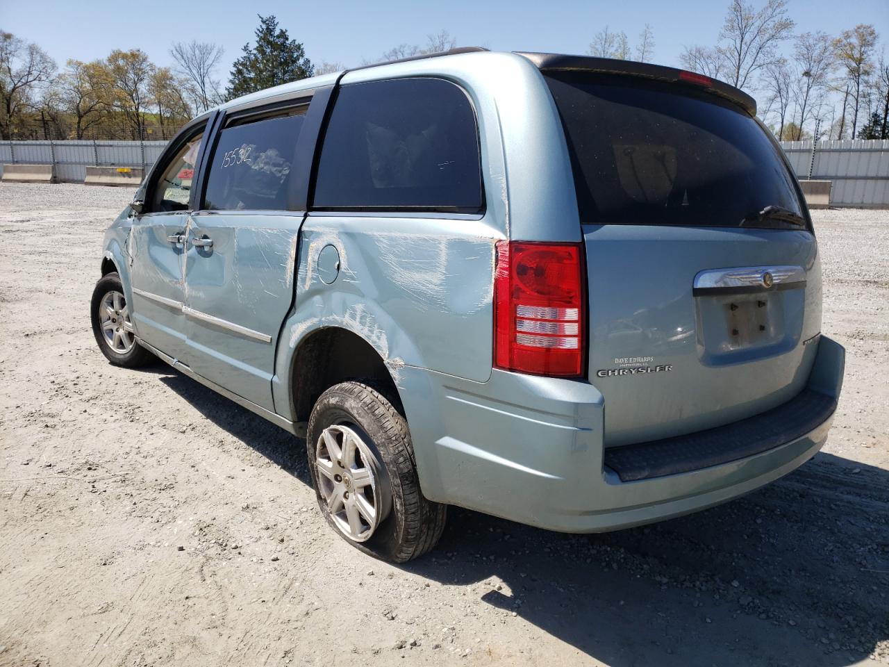 Photo 3 from auction – 2010 CHRYSLER TOWN & COU with VIN 2A4RR5D17AR337537