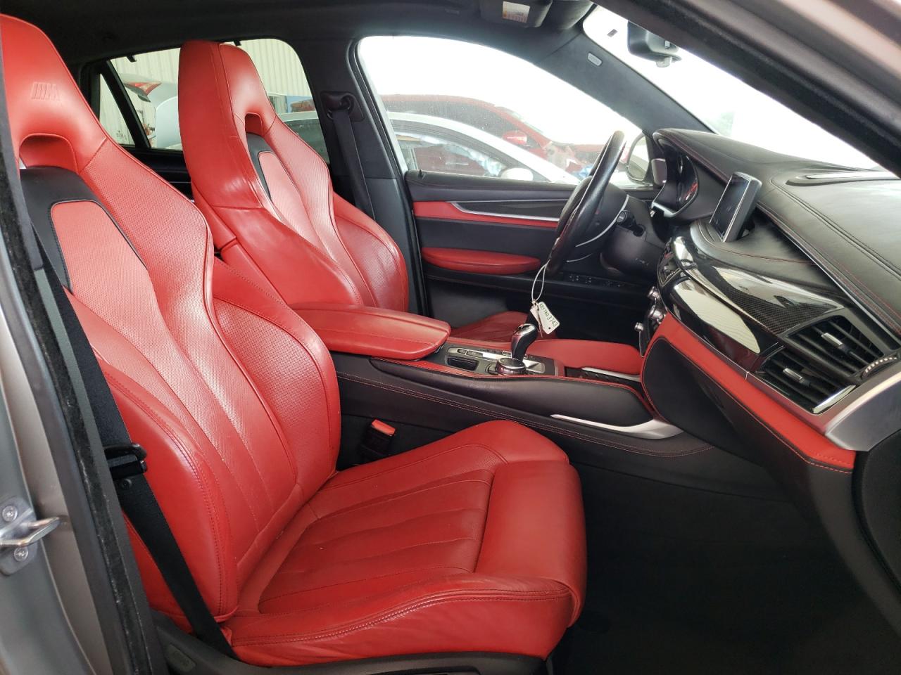 Photo 5 from auction – 2015 BMW X6 M with VIN 5YMKW8C57F0R42852