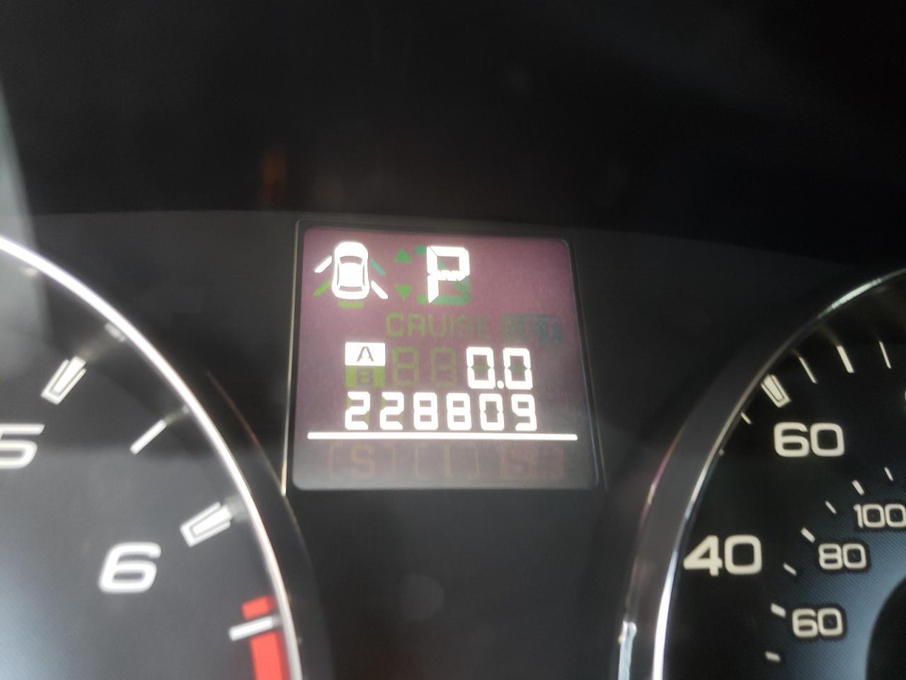 Photo 8 from auction – 2010 SUBARU LEGACY 2.5 with VIN 4S3BMBG68A3235409