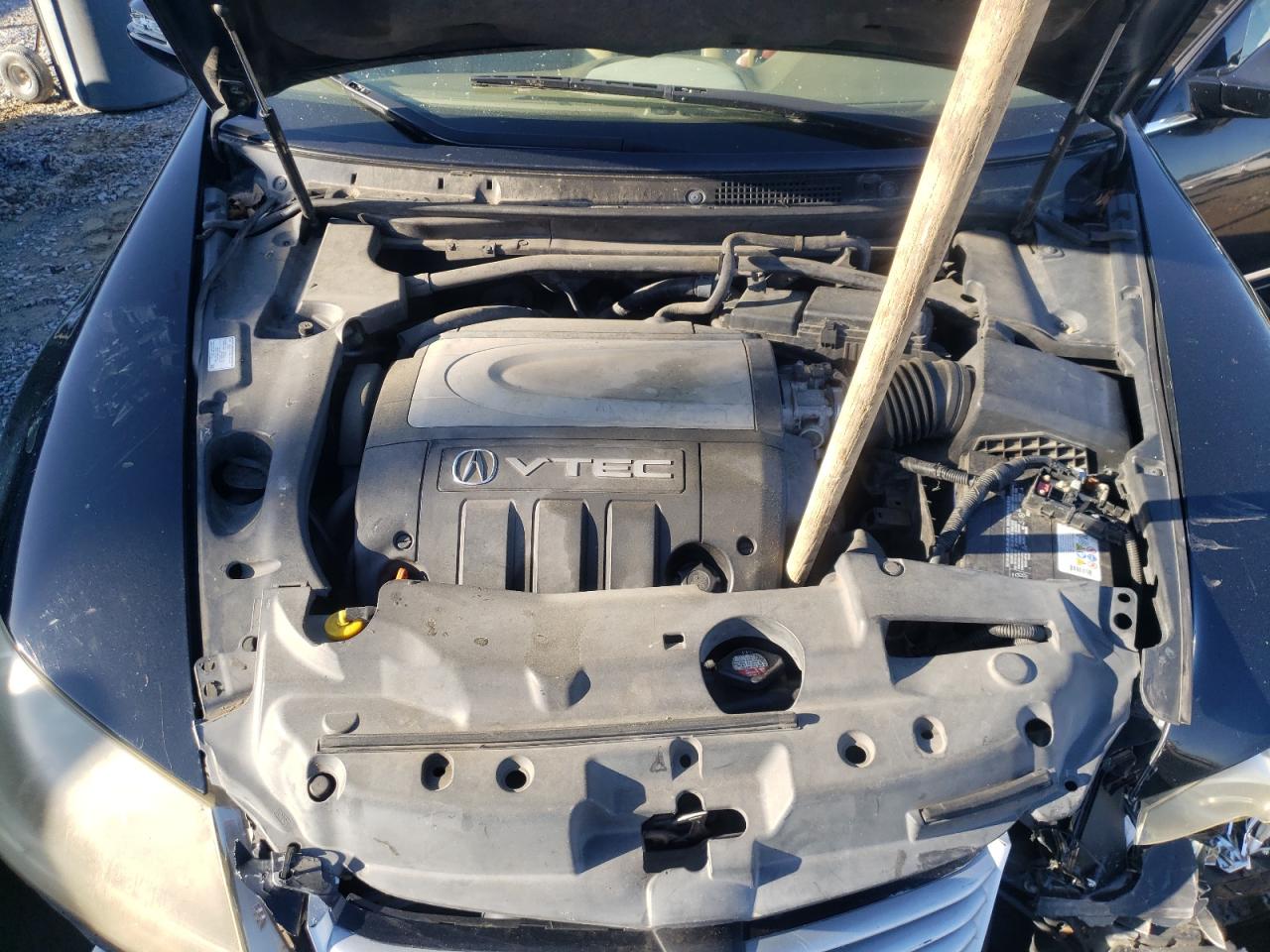 Photo 7 from auction – 2005 ACURA RL with VIN JH4KB16545C005413