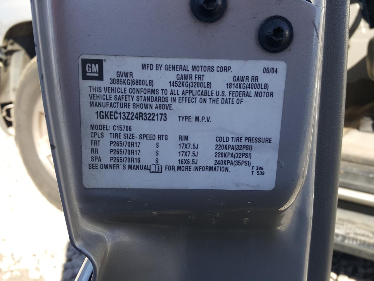 Photo 10 from auction – 2004 GMC YUKON with VIN 1GKEC13Z24R322173