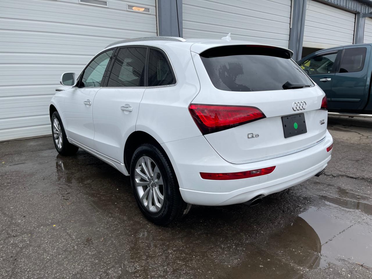 Photo 3 from auction – 2017 AUDI Q5 PREMIUM with VIN WA1C2AFP1HA047894