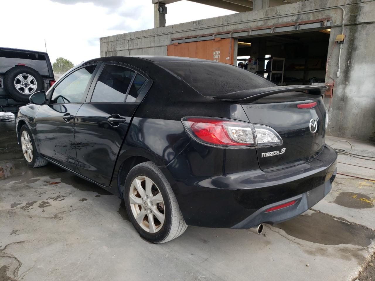 Photo 3 from auction – 2011 MAZDA 3 I with VIN JM1BL1VF5B1498860