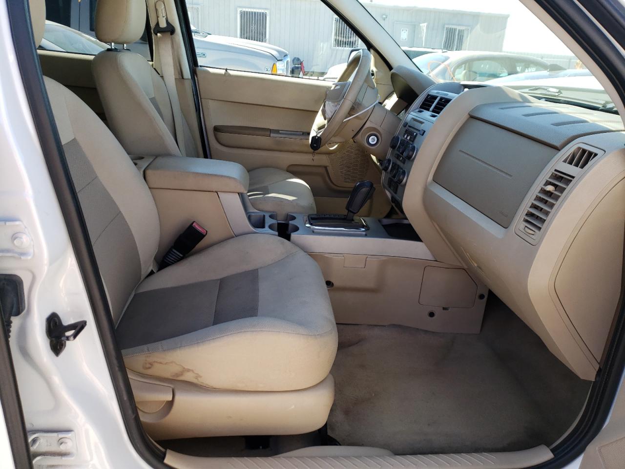 Photo 5 from auction – 2008 FORD ESCAPE XLT with VIN 1FMCU03148KE11113