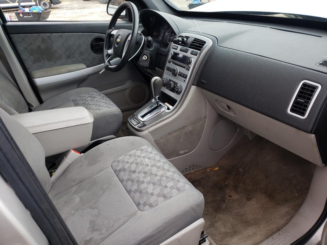 Photo 5 from auction – 2007 CHEVROLET EQUINOX LS with VIN 2CNDL13F176254196