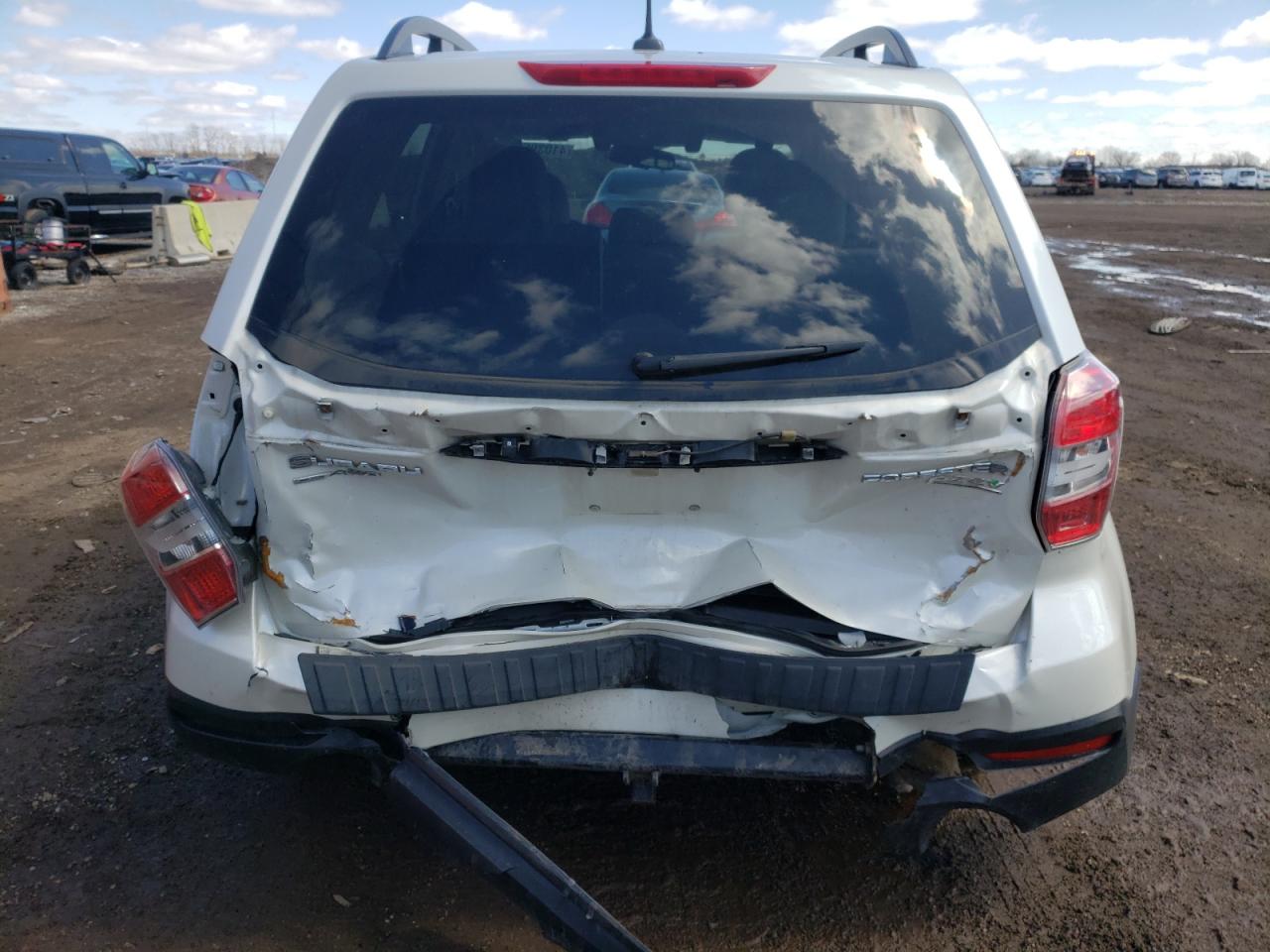 Photo 9 from auction – 2015 SUBARU FORESTER 2 with VIN JF2SJAGC2FH530428