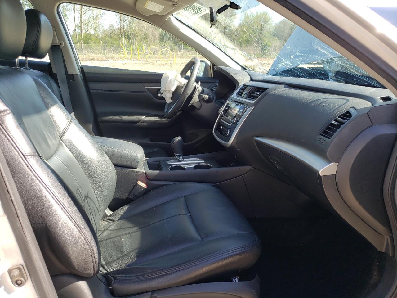 Photo 5 from auction – 2017 NISSAN ALTIMA 2.5 with VIN 1N4AL3AP8HC260185
