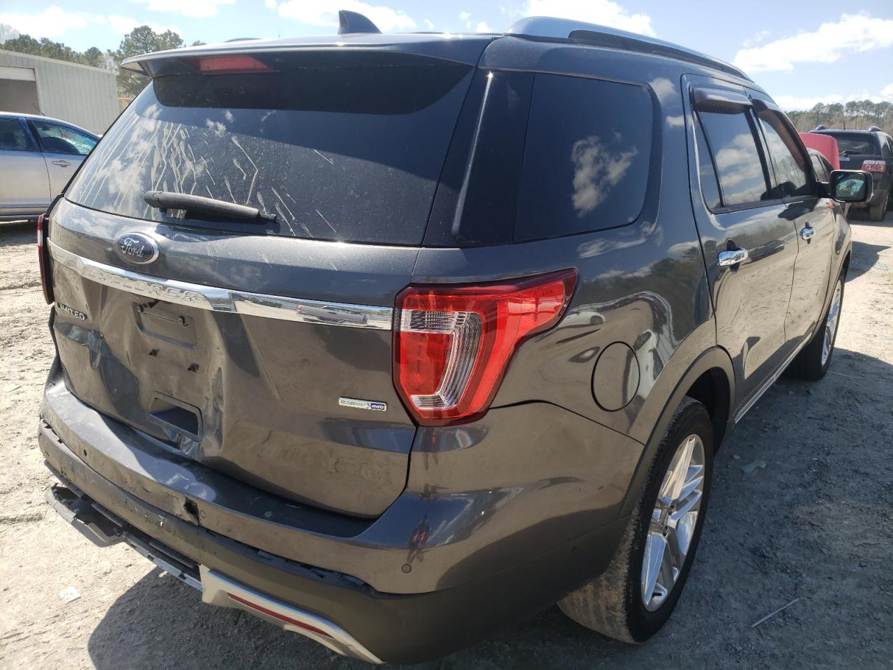 Photo 4 from auction – 2016 FORD EXPLORER L with VIN 1FM5K8FH3GGC99511