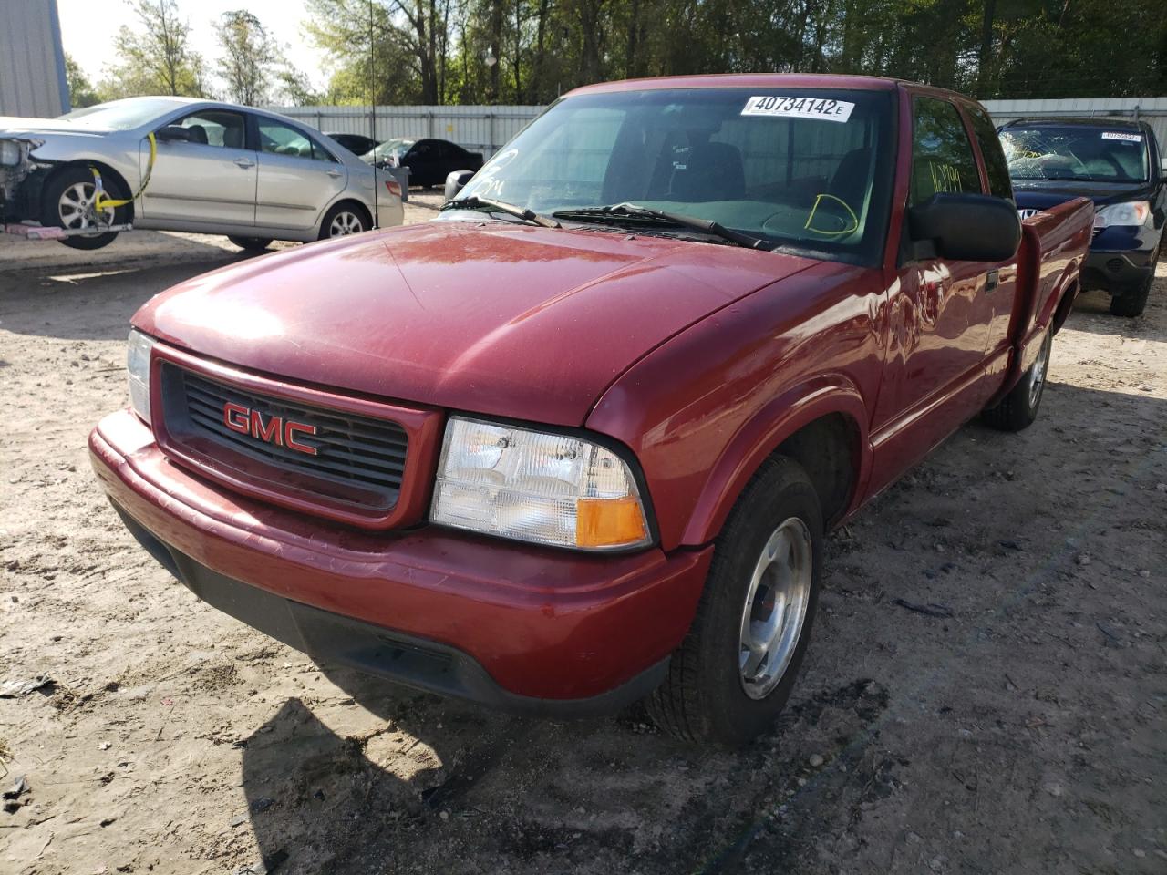Photo 2 from auction – 2001 GMC SONOMA with VIN 1GTCS19W718158889
