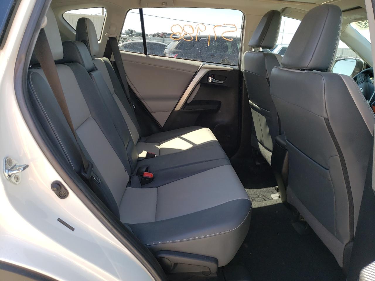 Photo 6 from auction – 2013 TOYOTA RAV4 LIMIT with VIN 2T3YFREV3DW009173