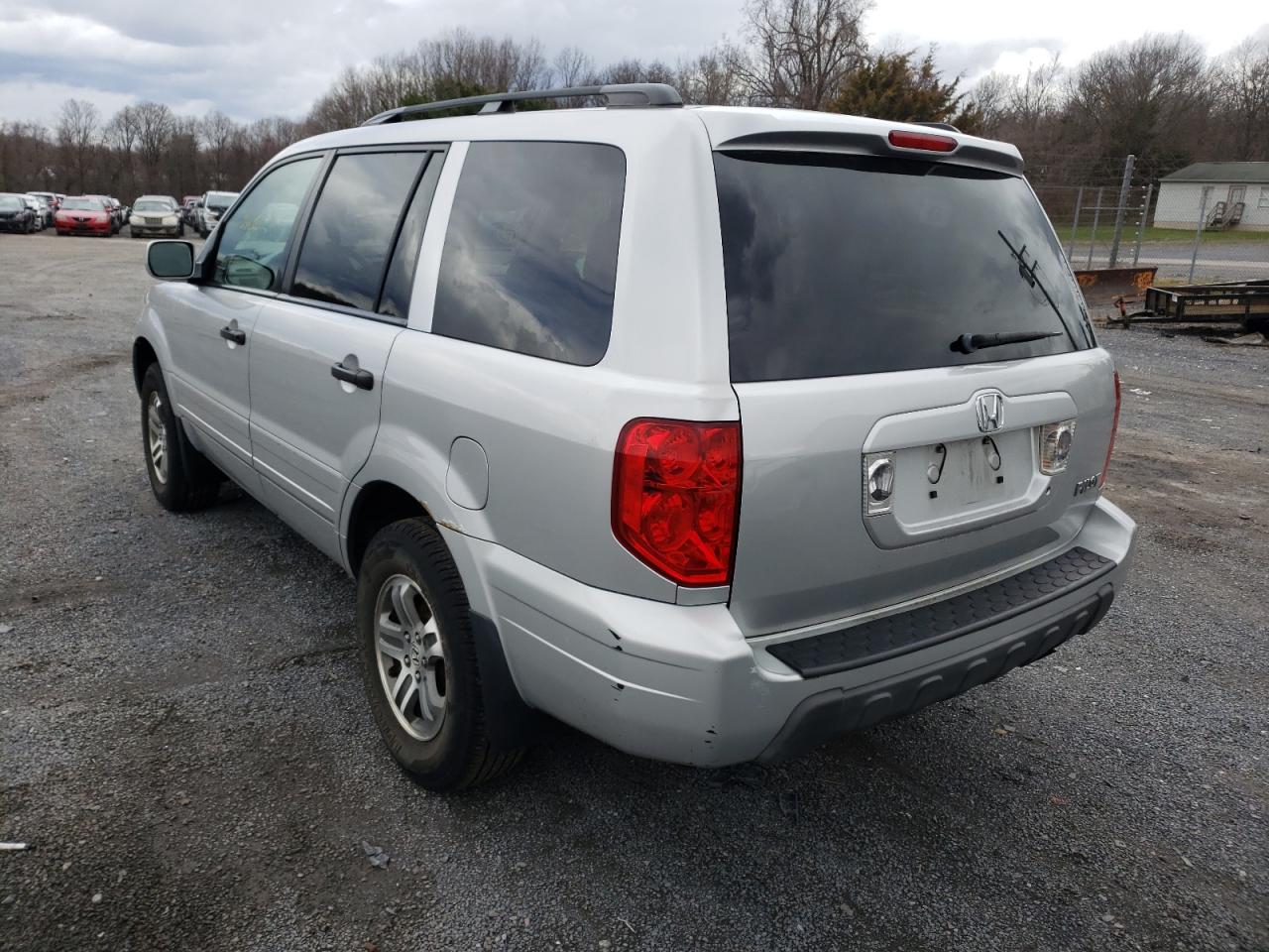 Zdjęcie 3 z aukcji – 2004 HONDA PILOT EX z VIN 2HKYF18404H624016