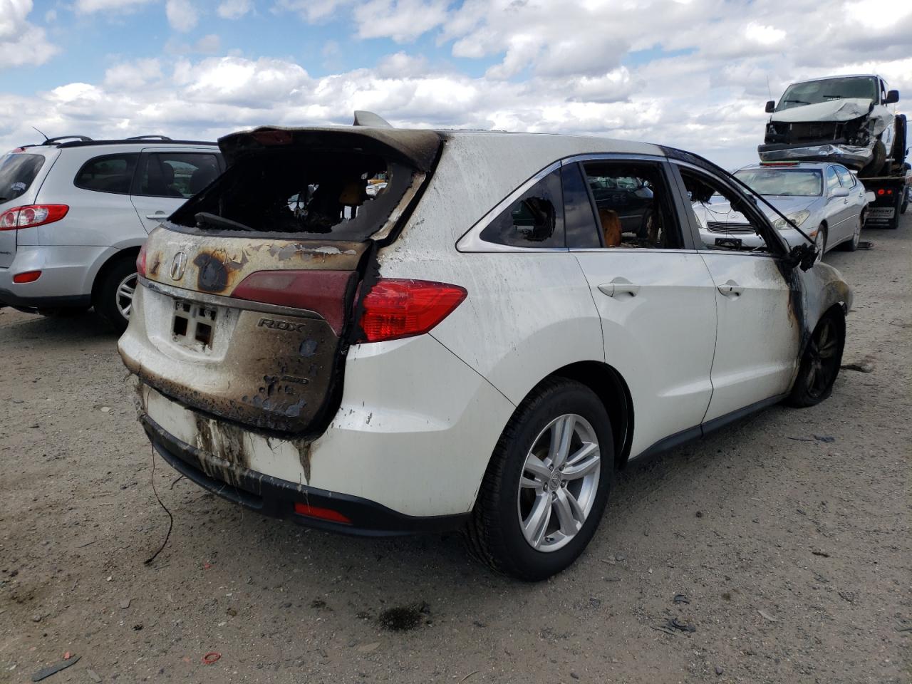 Photo 4 from auction – 2015 ACURA RDX with VIN 5J8TB4H37FL029615