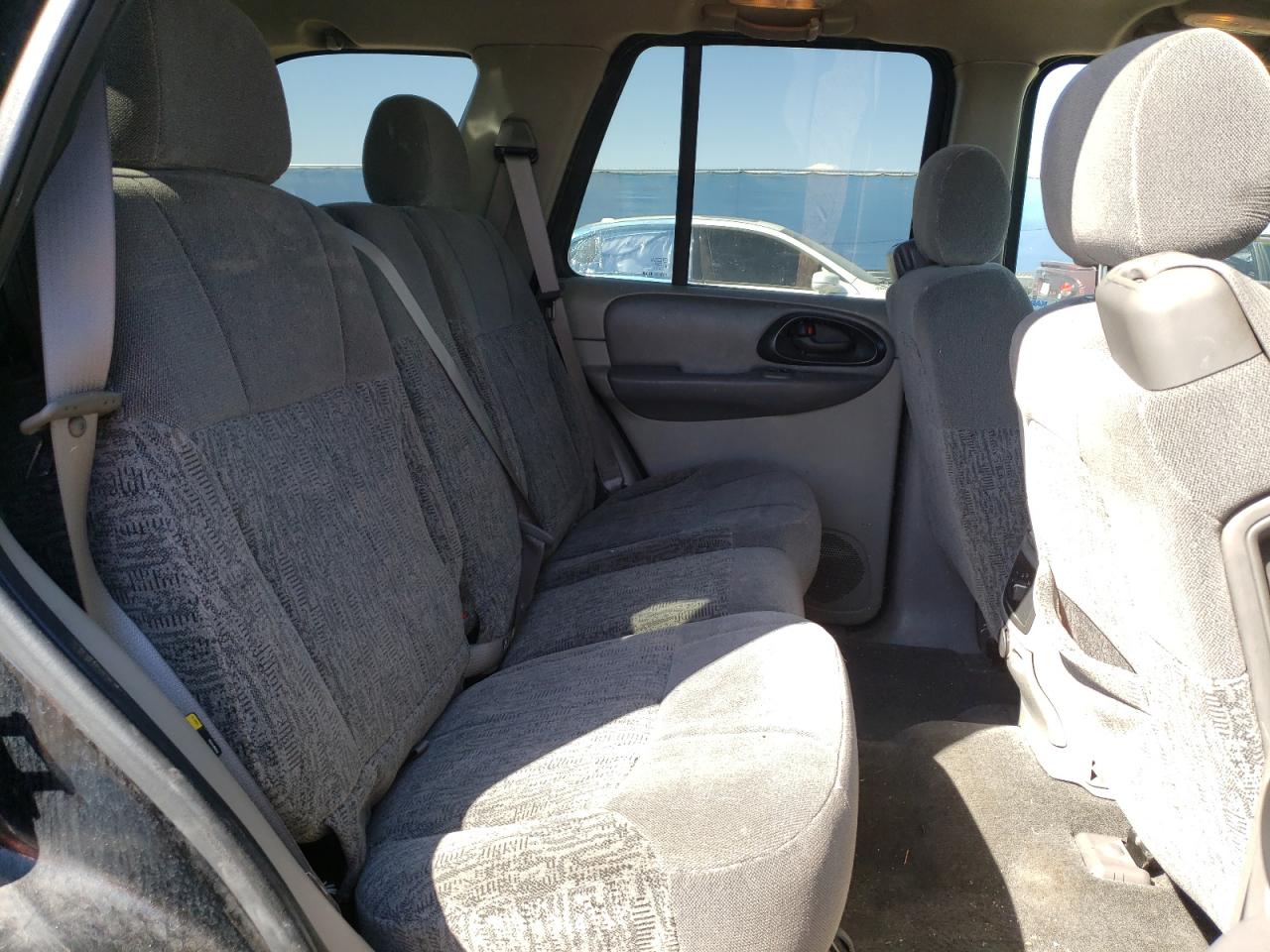 Photo 6 from auction – 2003 CHEVROLET TRAILBLAZE with VIN 1GNDT13S632383146