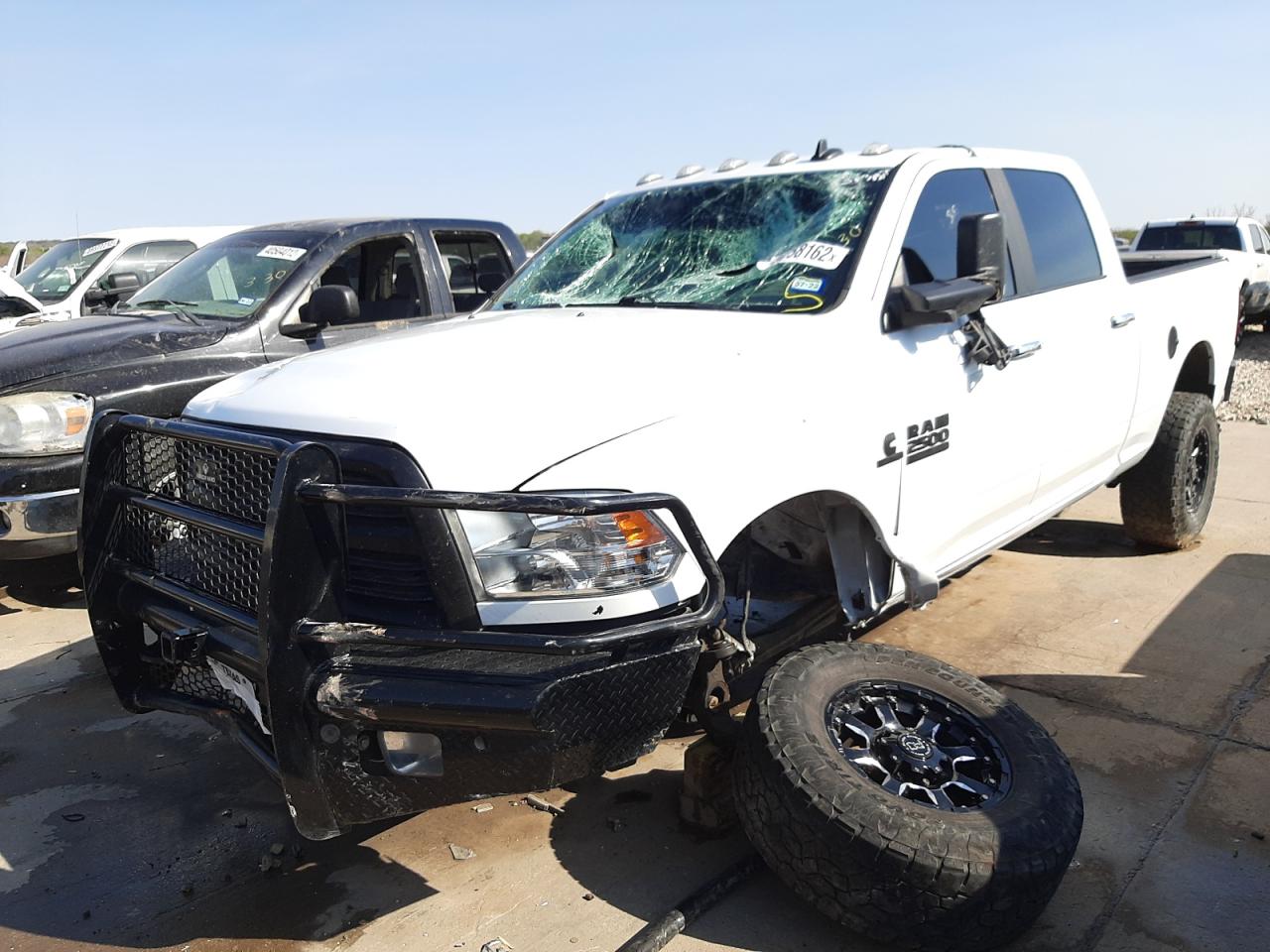 Photo 2 from auction – 2018 RAM 2500 SLT with VIN 3C6UR5DL2JG359525