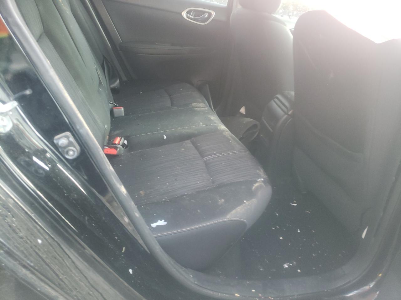 Photo 6 from auction – 2016 NISSAN SENTRA S with VIN 3N1AB7AP8GL642940