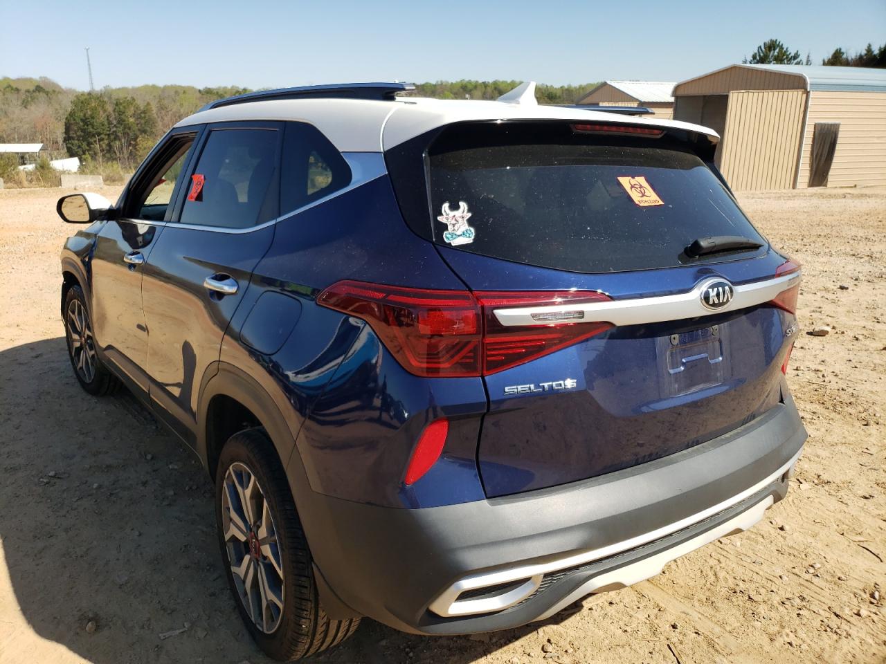 Photo 3 from auction – 2021 KIA SELTOS SX with VIN KNDETCA21M7075060