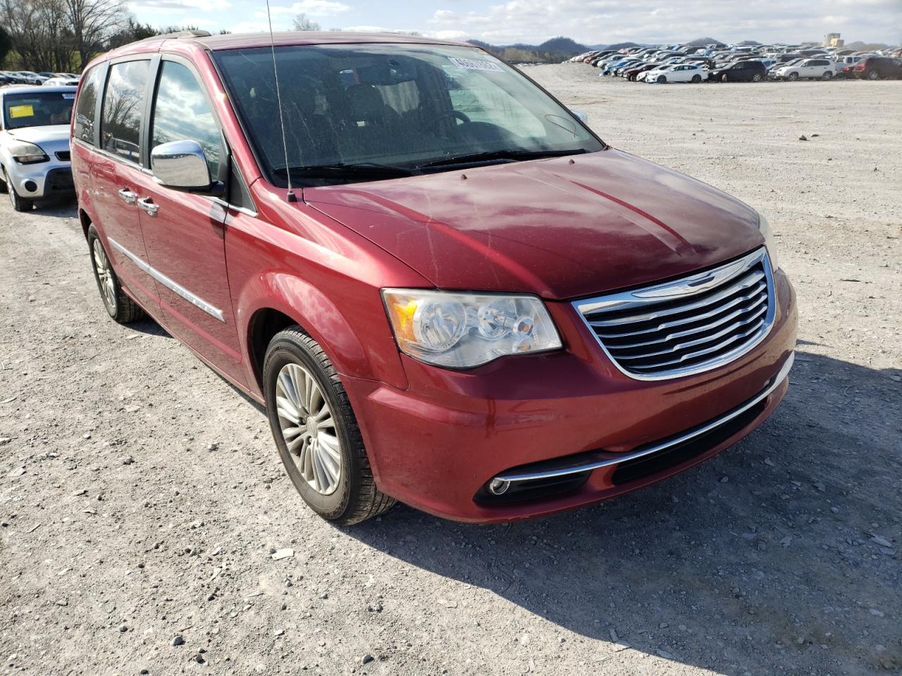 CHRYSLER TOWN & COU 2013 with VIN 2C4RC1CG5DR751510 - Photo from auction
