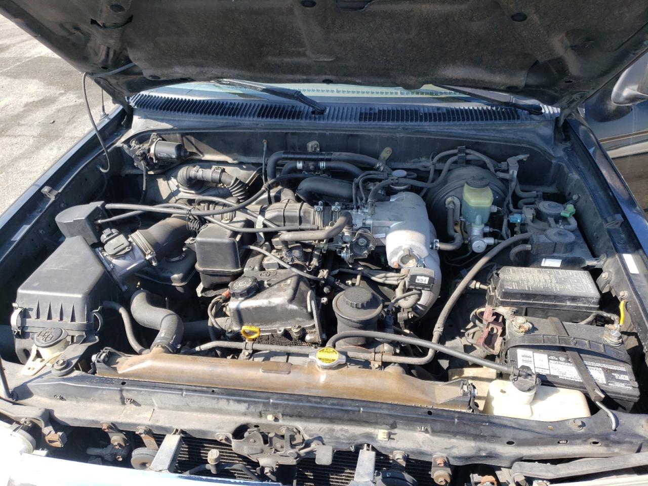 Photo 7 from auction – 2000 TOYOTA 4RUNNER with VIN JT3GM84R4Y0056422