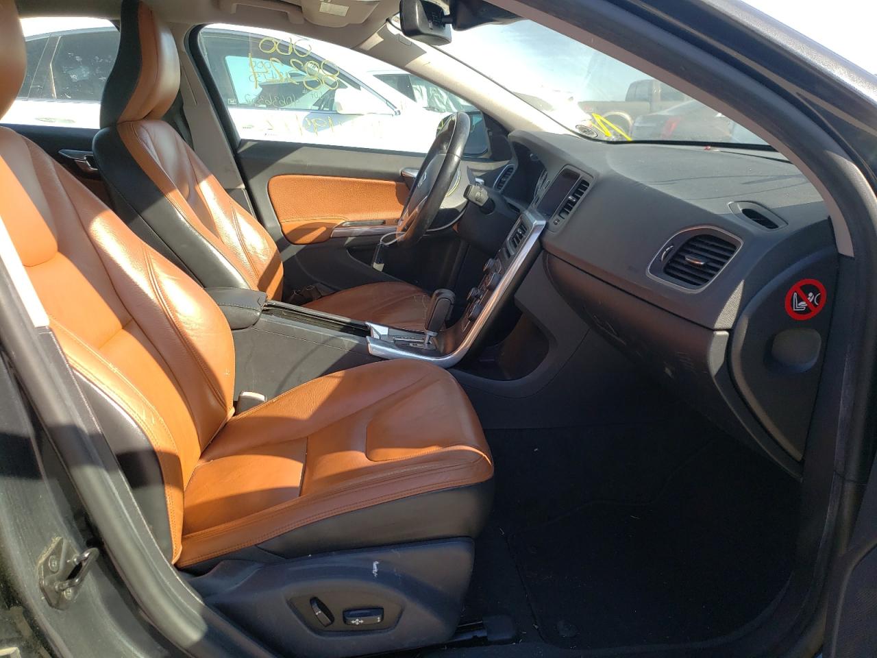 Photo 5 from auction – 2012 VOLVO S60 T5 with VIN YV1622FS6C2103015
