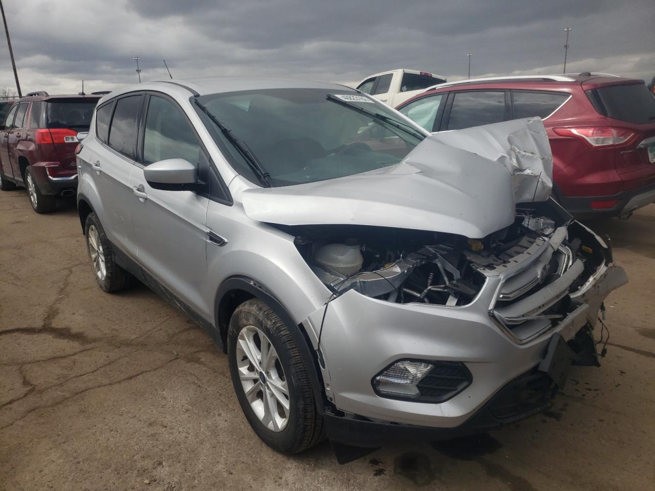 Photo 1 from auction – 2019 FORD ESCAPE SE with VIN 1FMCU9GD6KUC36335