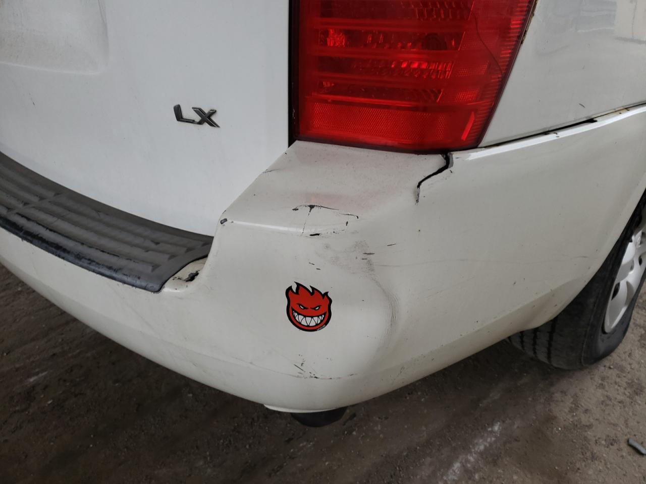 Photo 9 from auction – 2006 KIA SEDONA EX with VIN KNDMB233366046893