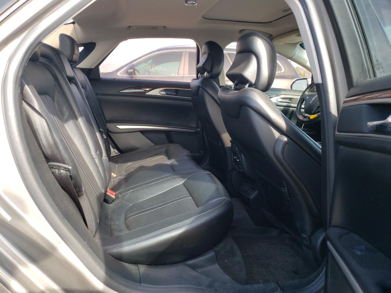Photo 6 from auction – 2016 LINCOLN MKZ with VIN 3LN6L2J91GR601689