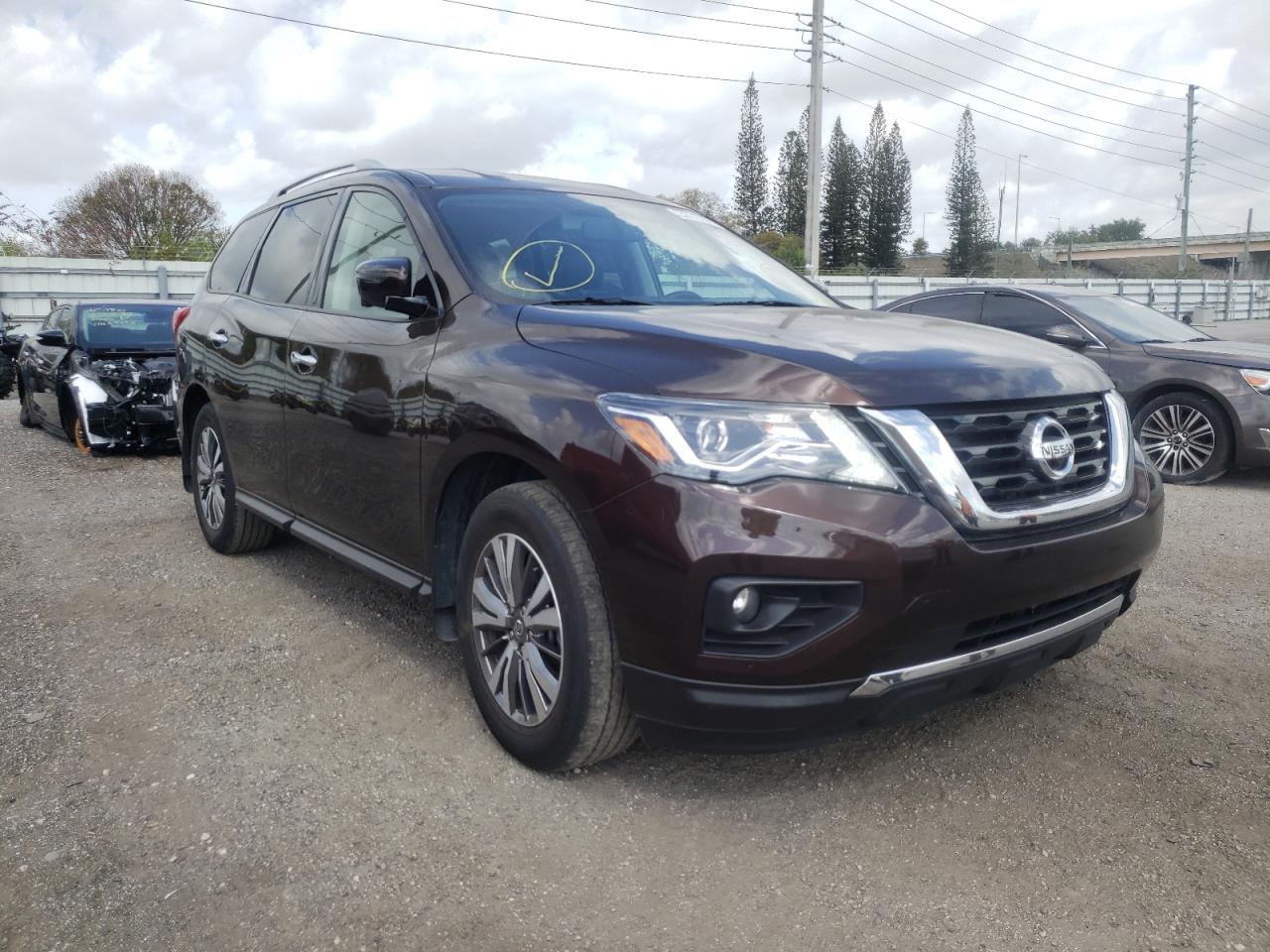 NISSAN PATHFINDER 2020 with VIN 5N1DR2CN4LC600285 - Photo from auction