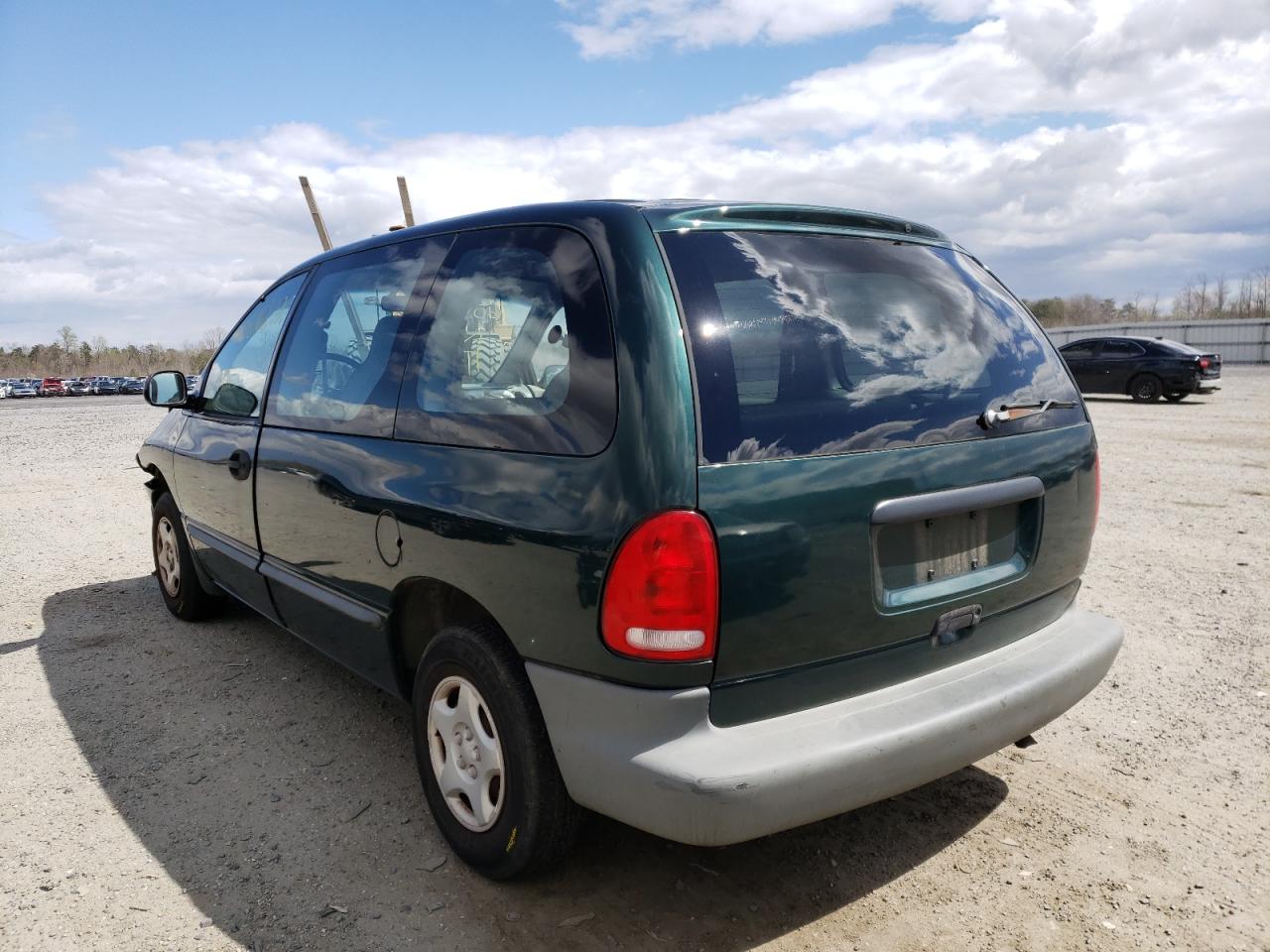 Photo 3 from auction – 1998 DODGE CARAVAN with VIN 2B4FP25B8WR703658