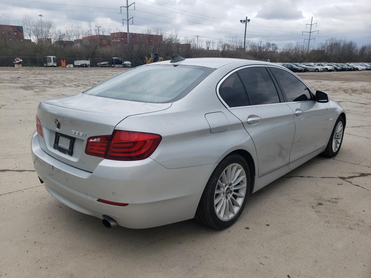 Photo 4 from auction – 2011 BMW 535 I with VIN WBAFR7C5XBC604170