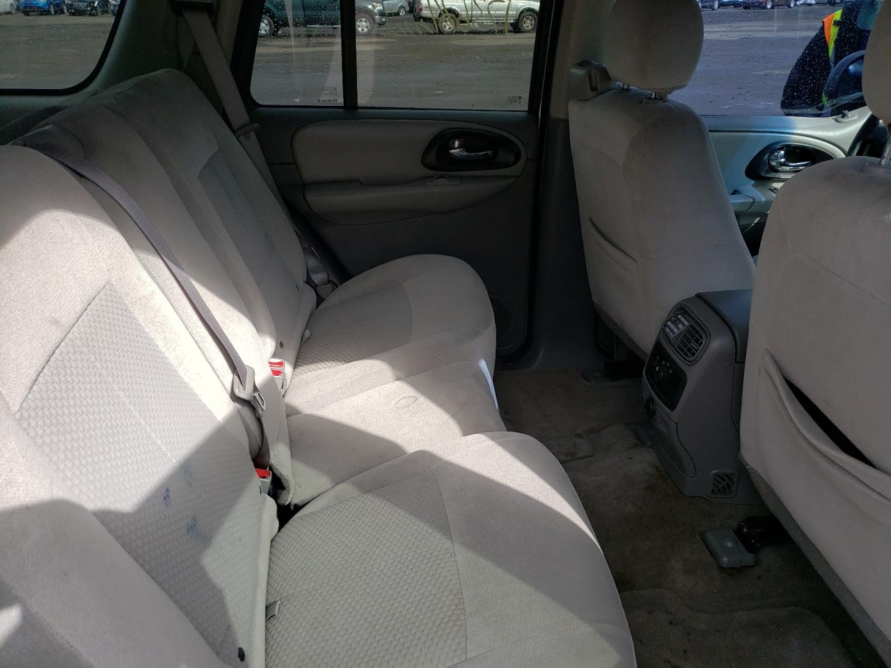 Photo 6 from auction – 2007 CHEVROLET TRAILBLAZE with VIN 1GNDT13S372168796