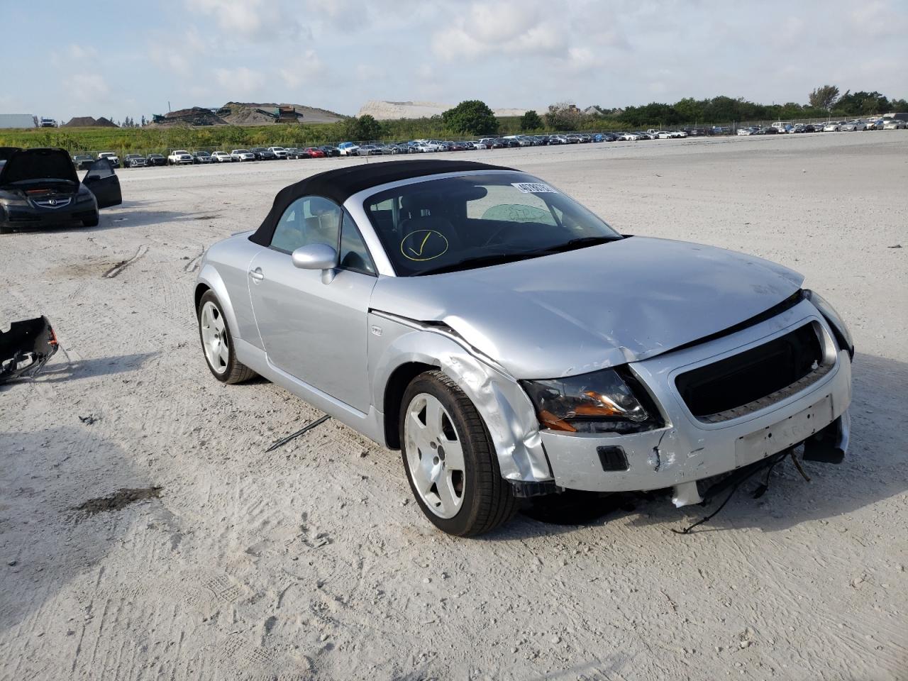 AUDI TT QUATTRO 2001 with VIN TRUUT28N511020461 - Photo from auction
