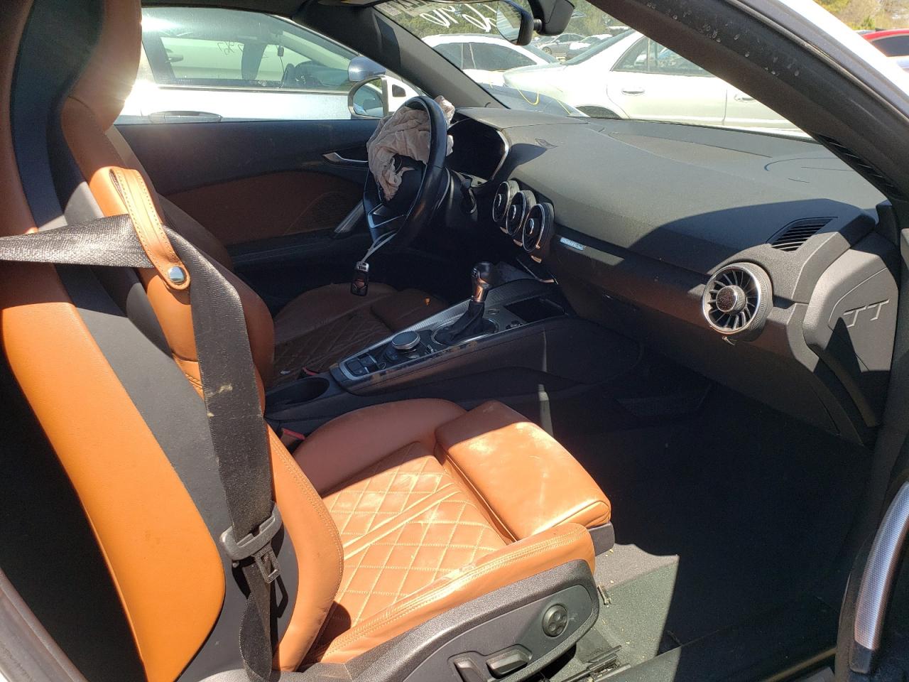 Photo 5 from auction – 2016 AUDI TT with VIN TRUT5CFV2G1016696
