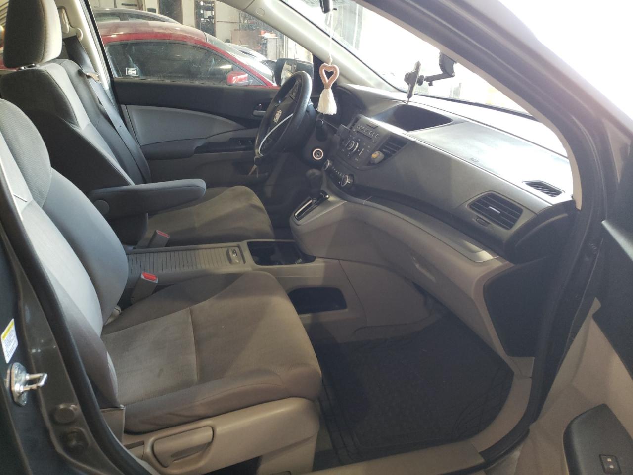 Photo 5 from auction – 2012 HONDA CR-V LX with VIN 2HKRM3H38CH513807