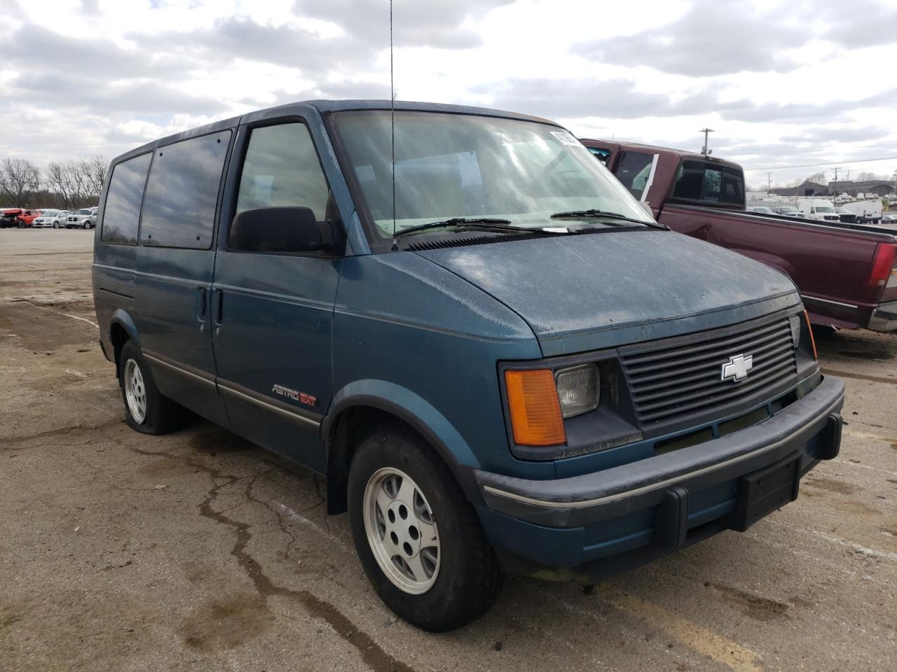 CHEVROLET ASTRO 1994 with VIN 1GNDM19Z4RB138078 - Photo from auction