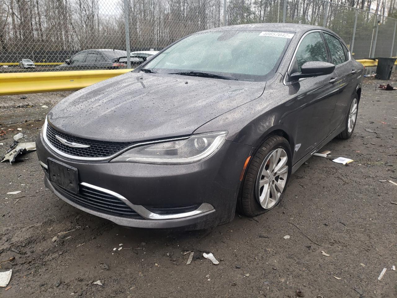 Photo 2 from auction – 2015 CHRYSLER 200 LIMITE with VIN 1C3CCCAB3FN701962