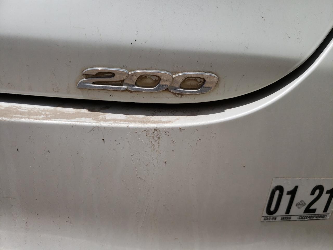 Photo 9 from auction – 2015 CHRYSLER 200 LIMITE with VIN 1C3CCCAB9FN599521