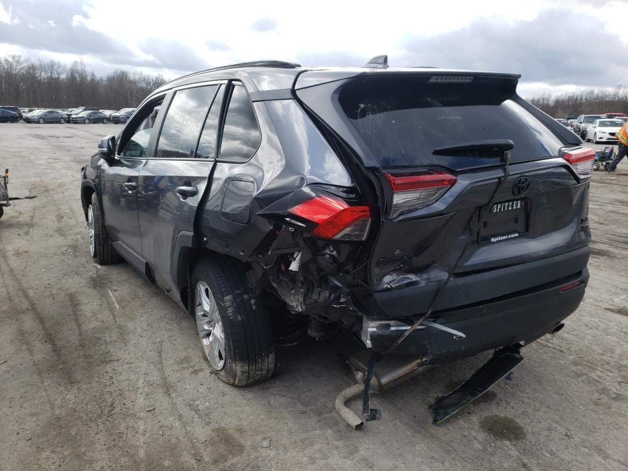 Photo 3 from auction – 2021 TOYOTA RAV4 XLE with VIN 2T3P1RFV7MC163203