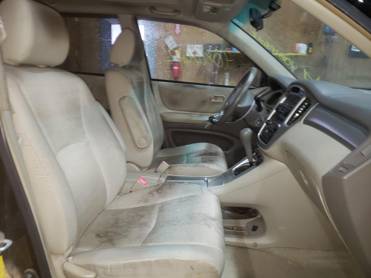 Photo 5 from auction – 2007 TOYOTA HIGHLANDER with VIN JTEEP21A370222090