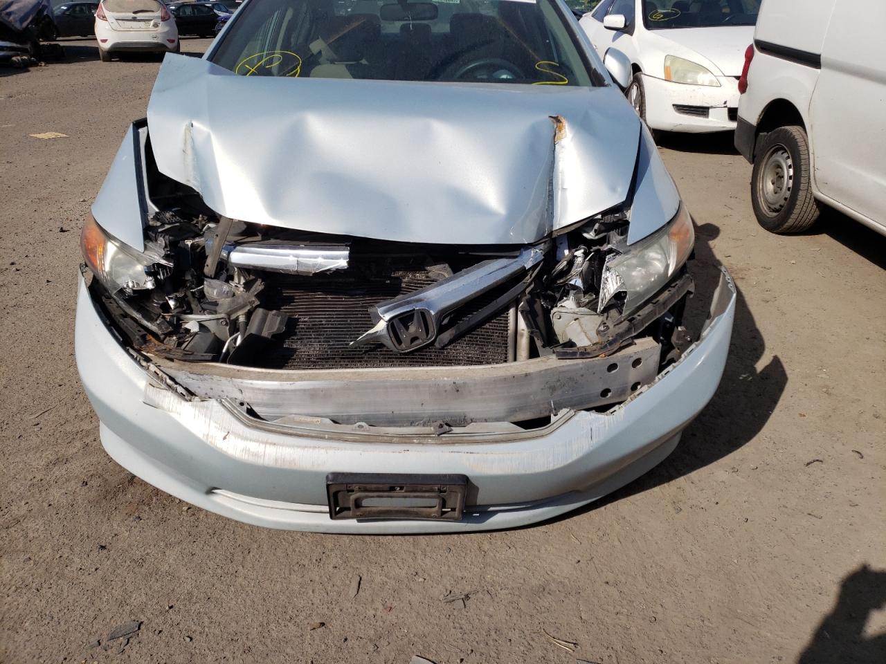 Photo 9 from auction – 2012 HONDA CIVIC LX with VIN 19XFB2F53CE312232