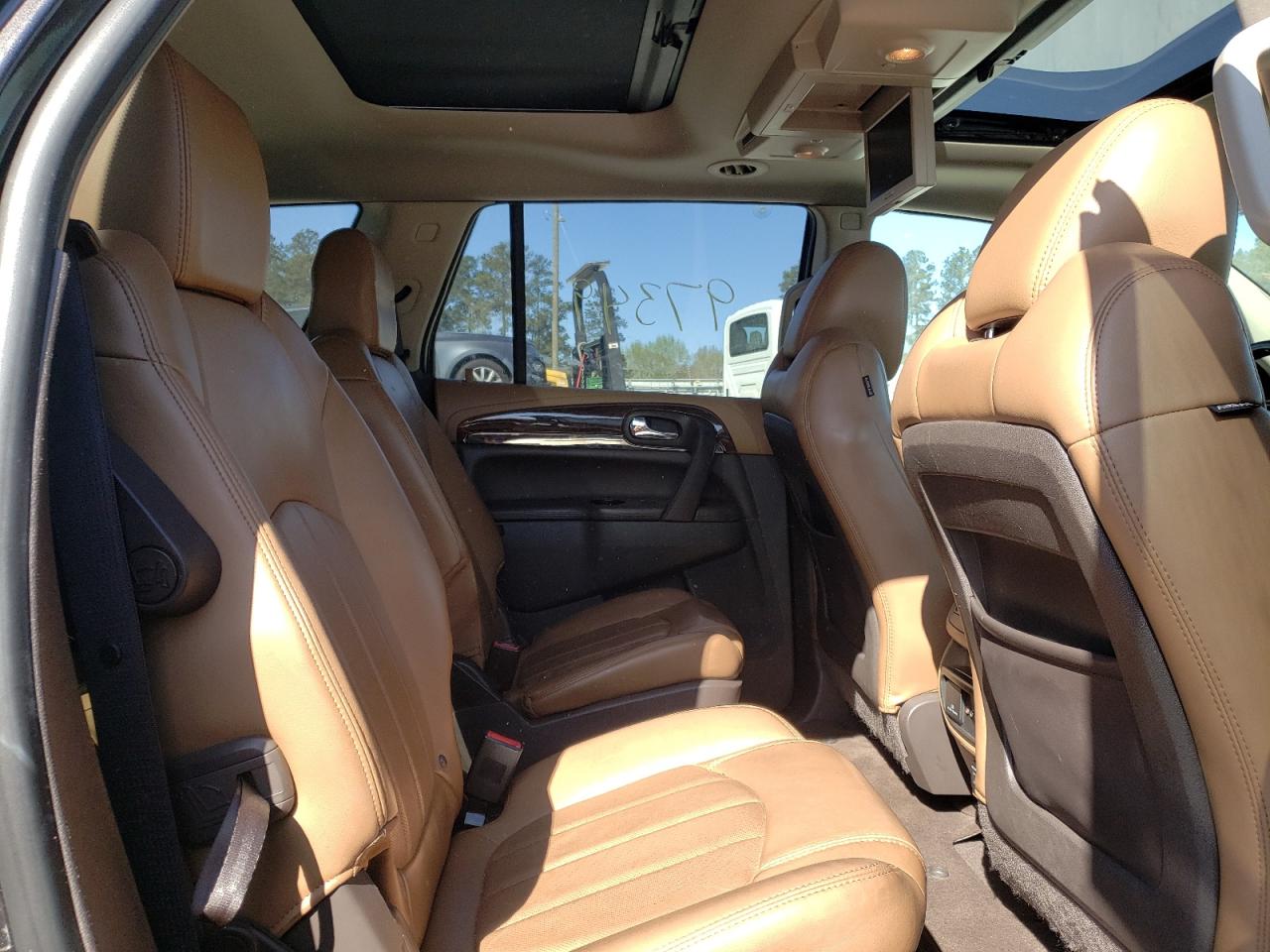 Photo 6 from auction – 2015 BUICK ENCLAVE with VIN 5GAKRCKD9FJ343717