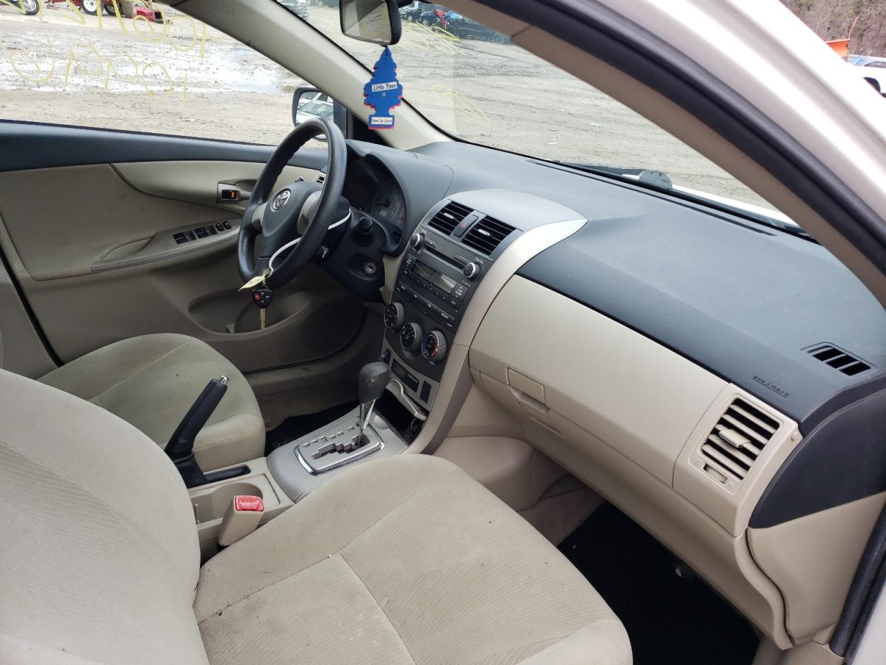 Photo 5 from auction – 2011 TOYOTA COROLLA BA with VIN 2T1BU4EE2BC720353