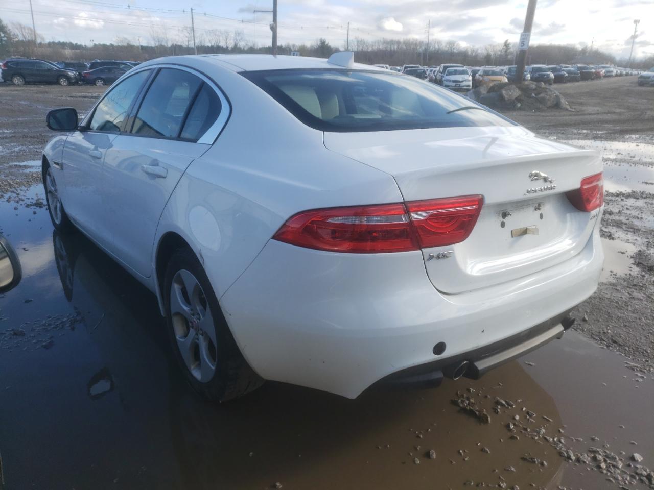 Photo 3 from auction – 2017 JAGUAR XE with VIN SAJAR4BG0HA978999