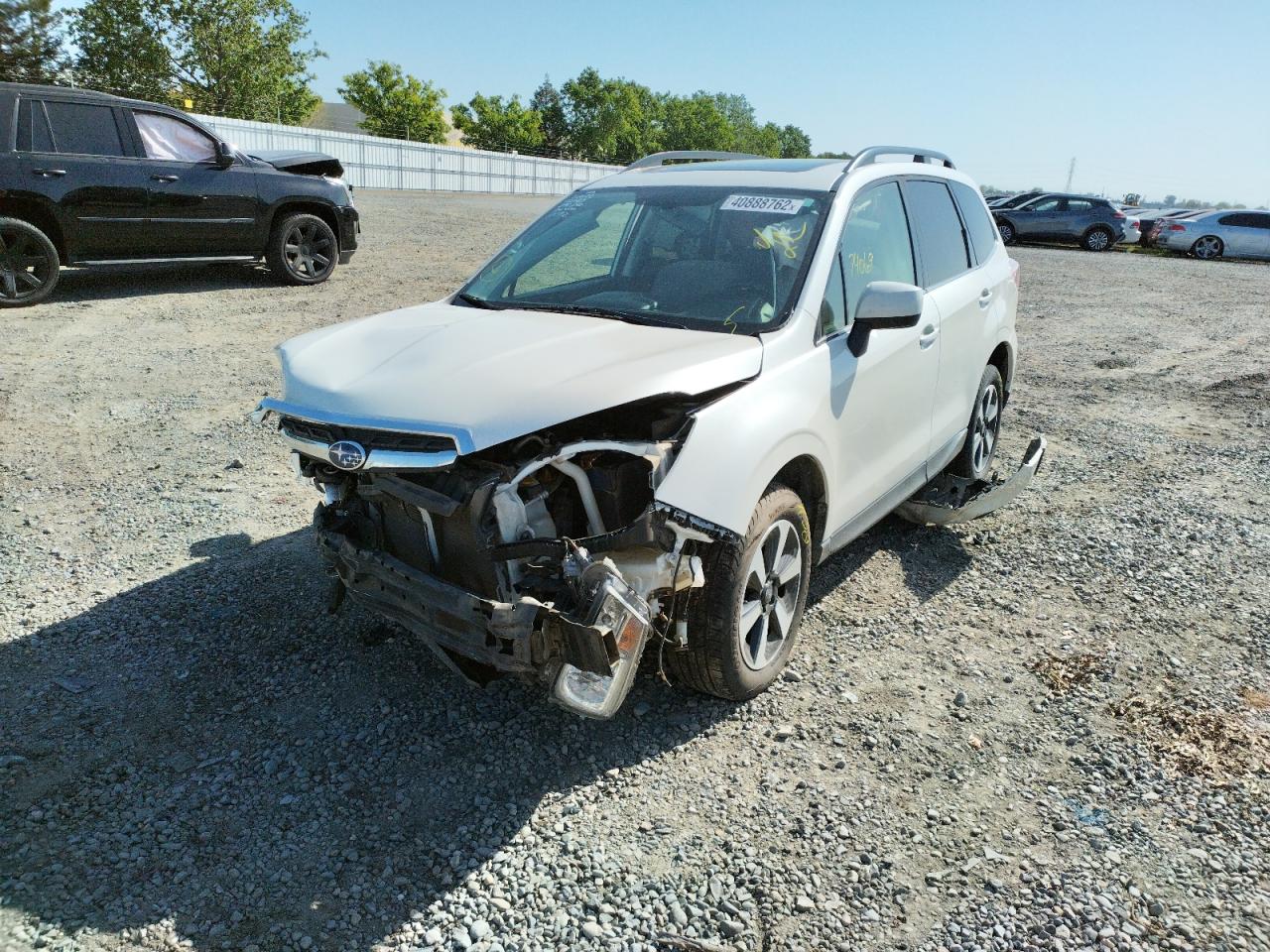 Photo 2 from auction – 2017 SUBARU FORESTER 2 with VIN JF2SJALCXHH471072