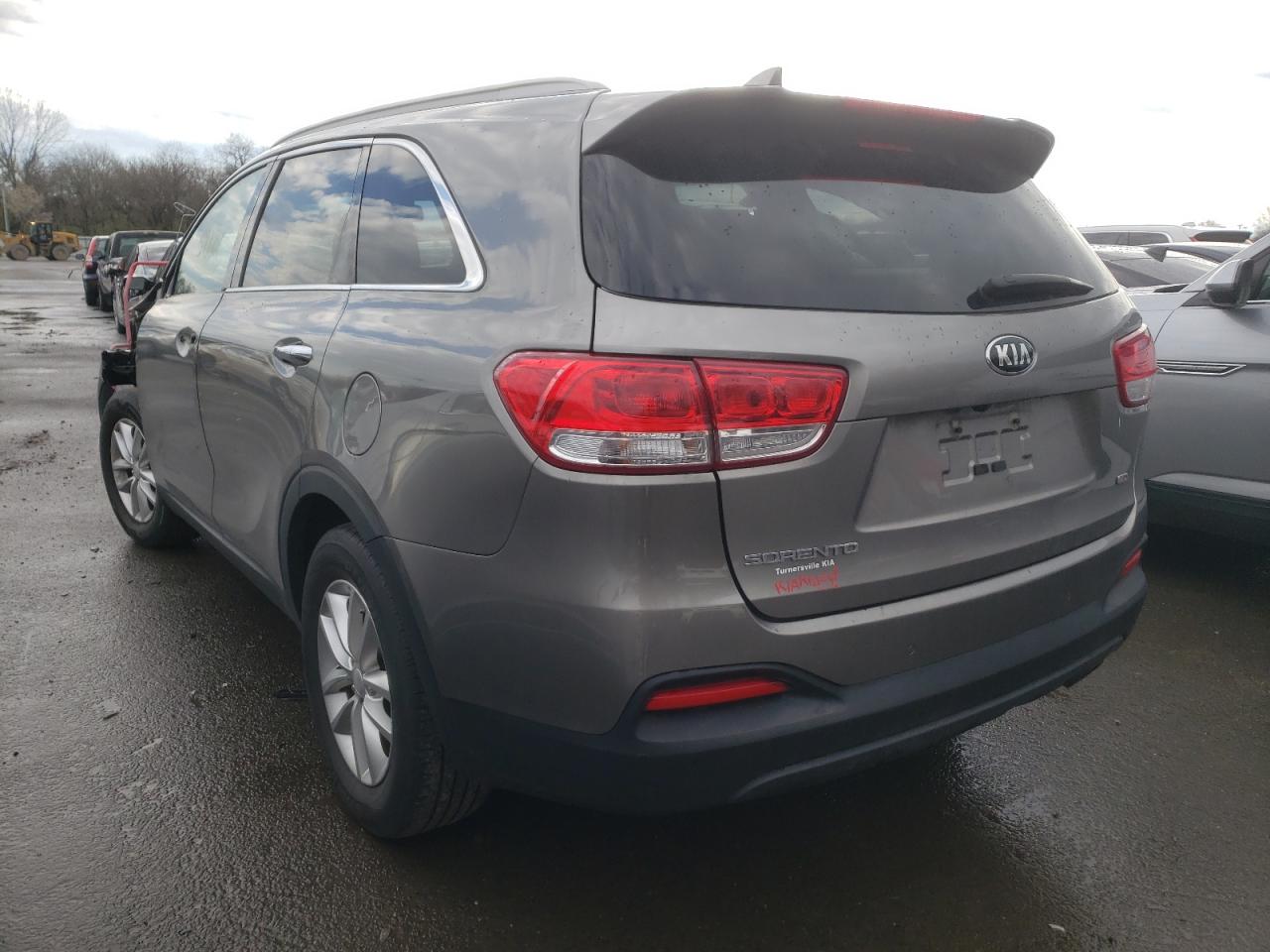 Photo 3 from auction – 2016 KIA SORENTO LX with VIN 5XYPG4A34GG170960