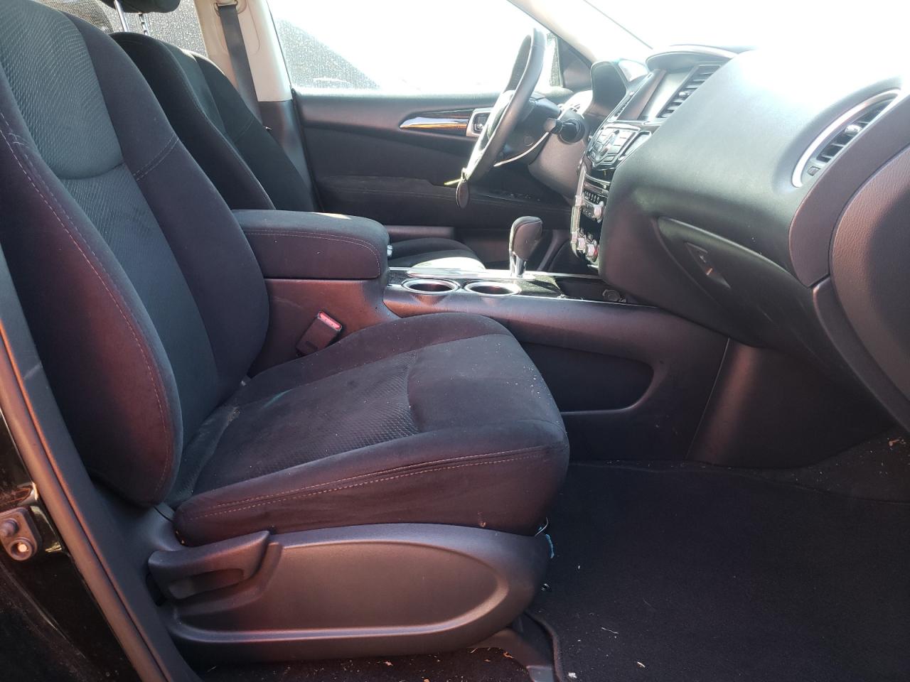 Photo 5 from auction – 2016 NISSAN PATHFINDER with VIN 5N1AR2MN6GC654386